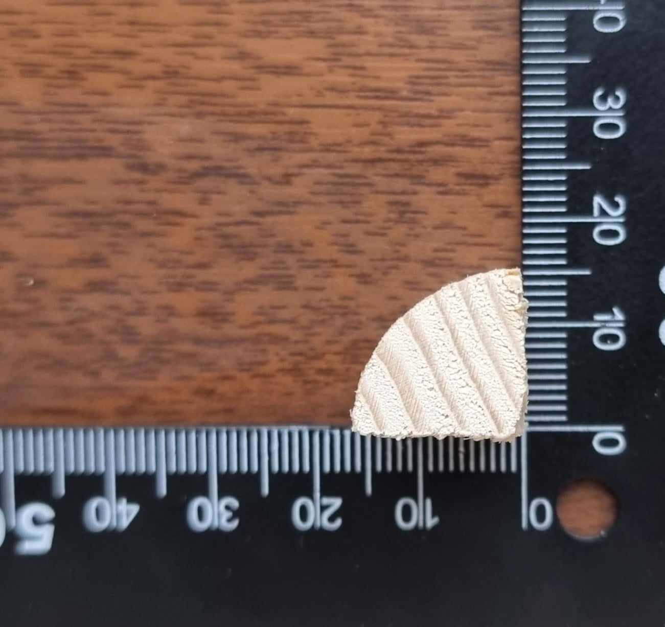 Плінтус на стелю дерев'яний смерека №8